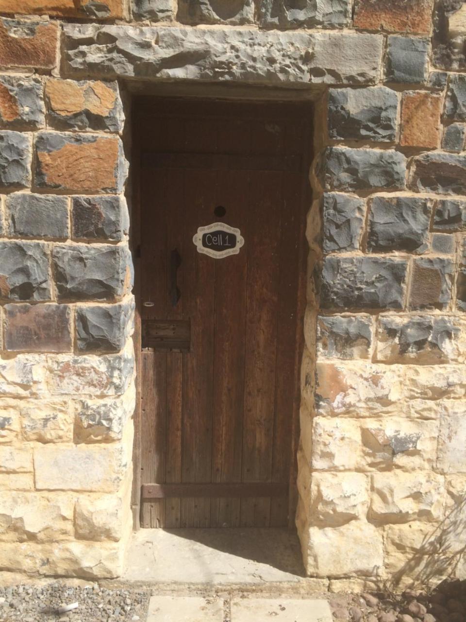 Vyfster - Old Jail Hotel Britstown Exterior photo