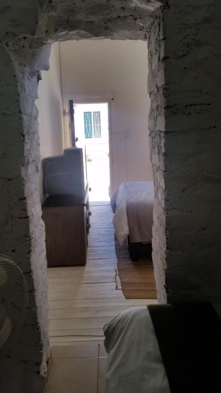 Vyfster - Old Jail Hotel Britstown Exterior photo